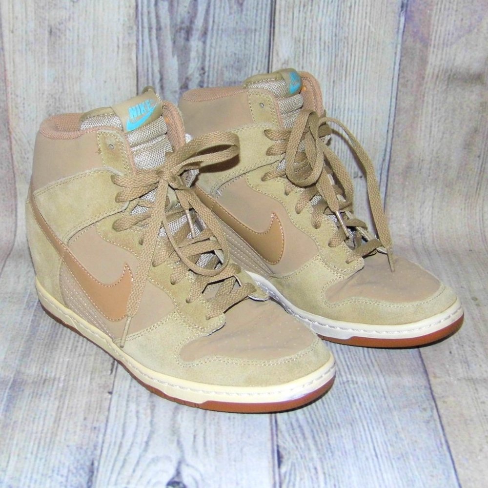 NIKE Dunk Sky High Essential Desert Camo Wedge Heel Sneakers Womens Size 10